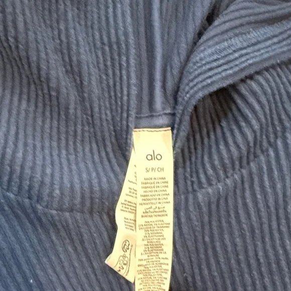 ALO Yoga Charcoal Ribbed Lounge Set - Picture 4 of 5